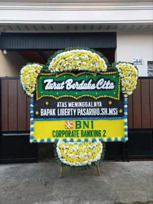 Papan Bunga Duka di Srimenanti